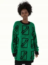 sweter-damski-luzny-wygodny-z-nadrukiem