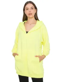 wygodna-luzna-bluza-damska-z-kapturem-s