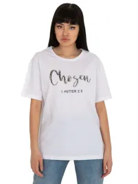 modny-damski-t-shirt-z-napisem-i-aplikacja-m