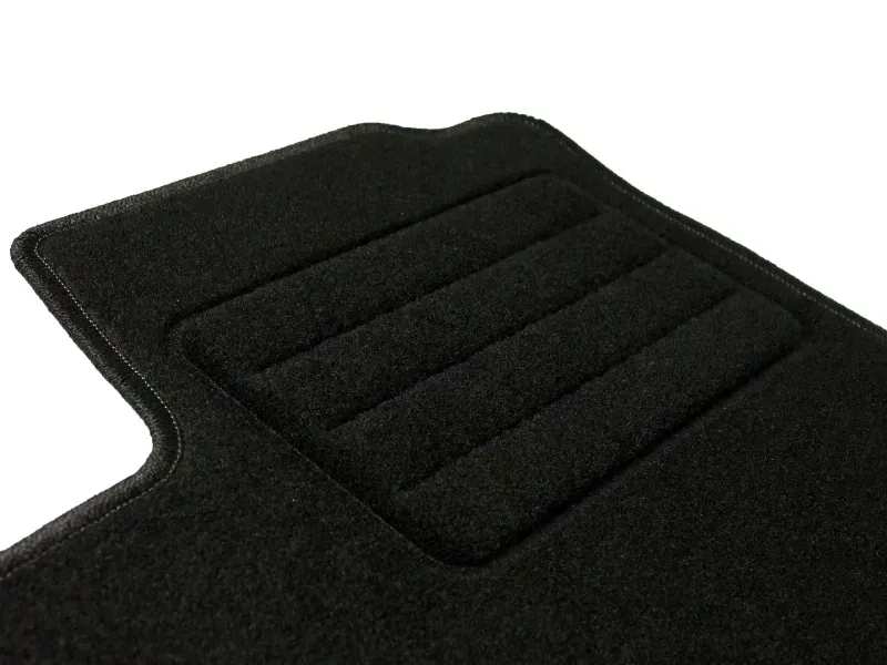 dywaniki-do-citroen-c4-ii-2010-2018-basic-carmat