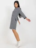 prosta-sukienka-damska-basic-w-paski-s-dlugosc-mini