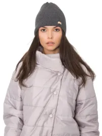 wygodna-czapka-zimowa-damska-beanie