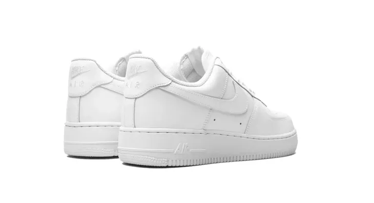 nike-air-force-1-white-07-46-stan-nowy