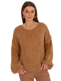 sweter-oversize-damski-z-dekoltem-w-serek