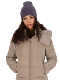 dzianinowa-czapka-zimowa-damska-z-warkoczowym-splotem-beanie