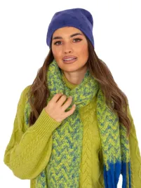 stylowa-modna-czapka-zimowa-damska-z-aplikacja-beanie