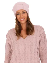 czapka-zimowa-damska-z-aplikacja-beanie-welna