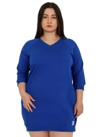 wygodna-sukienka-damska-dresowa-w-serek-plus-size