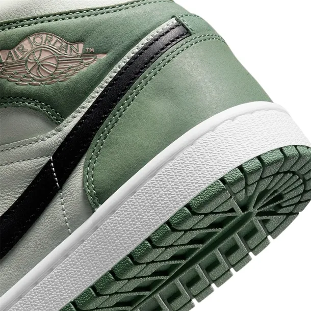 cz0774300-marka-nike-rozmiar-375