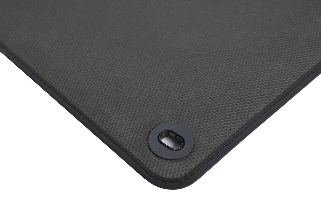 dywaniki-do-bmw-3-e36-1990-2000-premium-carmat-stan-nowy