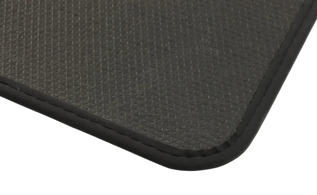 dywaniki-do-bmw-3-e90-2004-2011-premium-carmat-stan-nowy