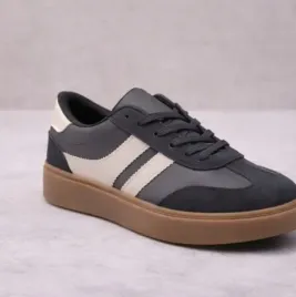 szare-sneakersy-na-platformie-z-kontrastowymi-paskami-40