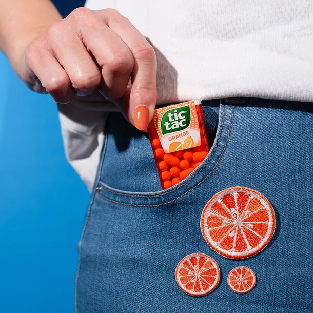 tic-tac-mint-drazetki-o-smaku-mietowym-54g-odswiezajace-cukierki-kolorowe-wartosc-energetyczna-1698-kcal