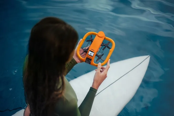 dron-hoverair-aqua-basic-combo-czas-lotu-23-min