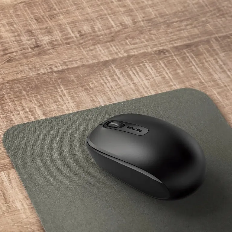 incase-designed-by-microsoft-wireless-mobile-mouse-1850-myszka-podroznic