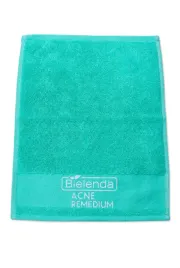 bielenda-acne-remedium-maly-recznik-do-rak-i-twarzy-40x30