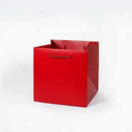 torba-papierowa-czerwona-ozdobna-165x165x165mm-elegancka-torebka-na-prezent