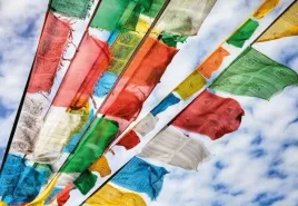 fototapeta-papierowa-prayer-flags-184x127cm