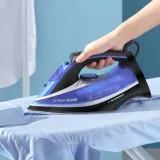 zelazko-blaupunkt-hsi801-kolor-dominujacy-niebieski