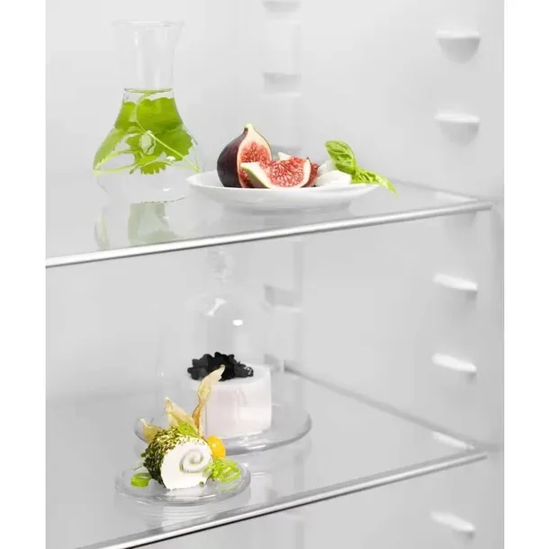 lodowka-do-zabudowy-electrolux-lrb3ae12s-material-obudowy-tworzywo-sztuczne