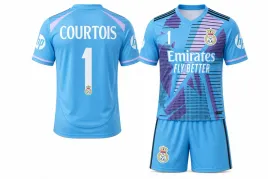 stroj-pilkarski-koszulka-spodenki-courtois-real-madryt-rozm-140-cm