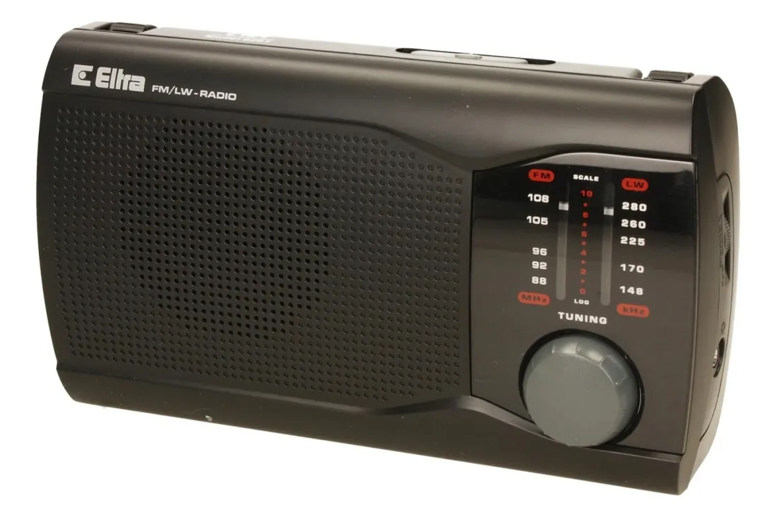 radio-eltra-ewa-czarna