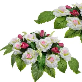 stroik-na-cmentarz-grob-roze-kompozycja-sztuczne-kwiaty-liscie-galazki