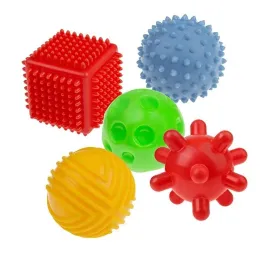 zestaw-pileczki-ksztalty-sensoryczne-dla-malucha-5