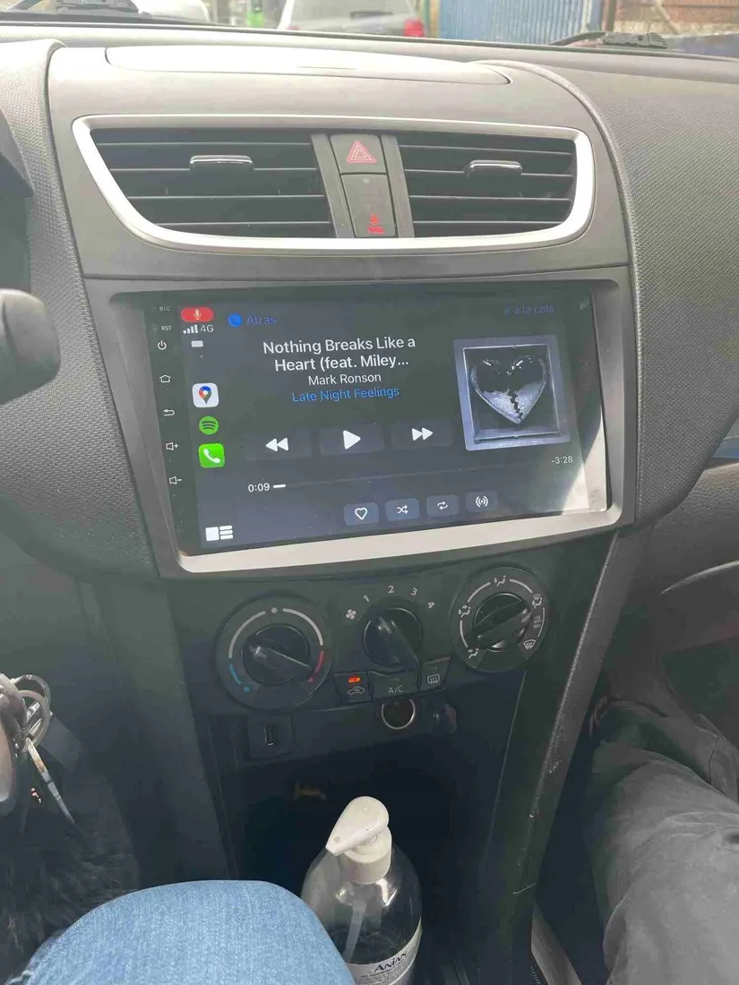 radio-2din-nawigacja-linux-suzuki-swift-v-5-apple-carplay-android-auto