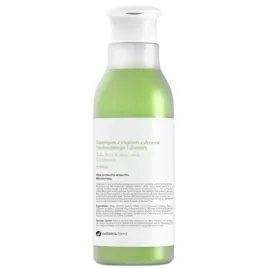 botanicapharma-szampon-z-olejkiem-z-drzewa-herbacianego-i-aloesem-250ml