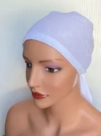 biala-chusta-damska-aga-z-muslinu-turban-na-lato-takze-po-chemioterapii