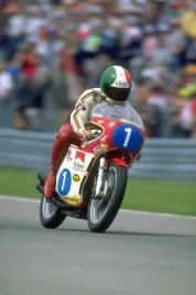 obraz-na-plotnie-canvas-giacomo-agostini-moto-gp-motocykl-90x60-4