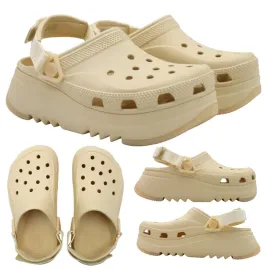 klapki-damskie-crocs-hiker-xscape-clog-wygodne-lekkie-208365-108-r-38-39