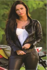 obraz-na-plotnie-canvas-kobieta-megan-fox-transformers-90x60-cm