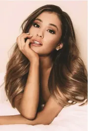 ariana-grande-my-everything-crouch-obraz-na-plotnie-canvas-60x90