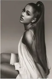 ariana-grande-my-everything-crouch-obraz-na-plotnie-canvas-60x90