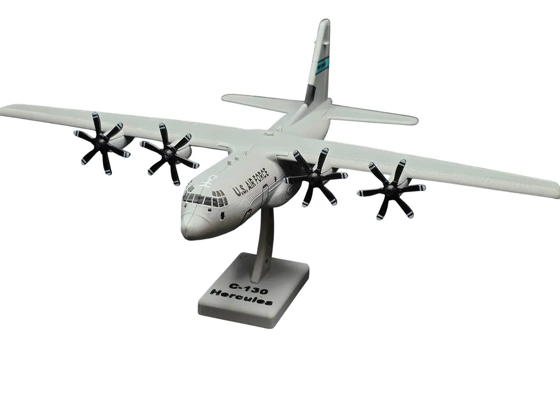 c-130j-hercules-kit-card-model-stan-nowy