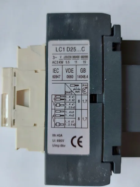 stycznik-schneider-electric-lc1d25b7-waga-z-opakowaniem-0-8-kg