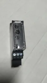 programator-czasowy-schneider-electric-24-240v-ac-dc-01s-100h-1c-o