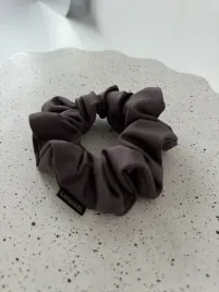 gumka-lamanuel-scrunchie-fumo