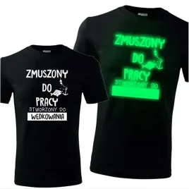 meska-koszulka-z-nadrukiem-swiecaca-zmuszony-do-pracy-prezent-dla-wedkarza