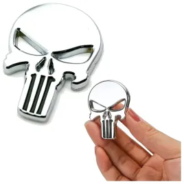 naklejka-czaszka-punisher-3d-emblemat-chrom-na-motocykl-auto-kask
