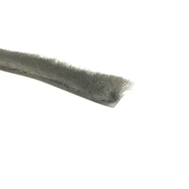 szczotka-meblowa-kuper-pile-z-klejem-odbojowa-69x6-mm-1-metr