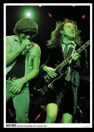 podkladka-pod-mysz-nadruk-22x18-cm-acdc-madison-square-garden-prezent