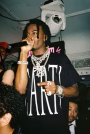 podkladka-pod-mysz-nadruk-22x18-cm-playboi-carti-raper-rap-tekst-prezent