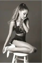 podkladka-pod-mysz-z-nadrukiem-22x18cm-ariana-grande-dla-fana-tekst-prezent