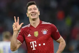 podkladka-pod-mysz-z-nadruk-22x18cm-robert-lewandowski-bayern-tekst-prezent