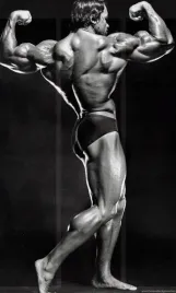 podkladka-pod-mysz-z-nadrukiem-22x18-cm-arnold-schwarzenegger-tekst-prezent