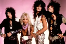 podkladka-pod-mysz-nadruk-22x18-cm-motley-crue-motley-crue-tekst-prezent