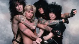 podkladka-pod-mysz-nadruk-22x18-cm-motley-crue-motley-crue-tekst-prezent